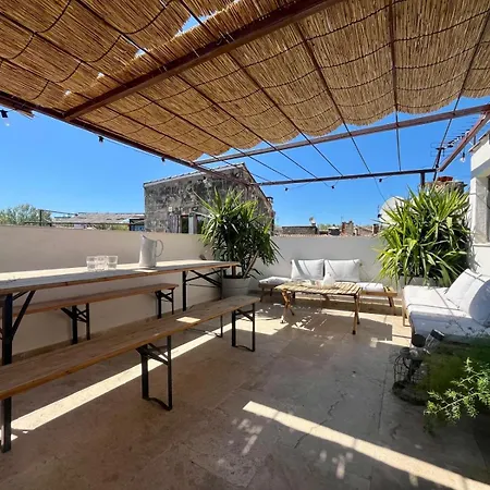 Maison Nomade, Clim - Terrasse * 阿爾勒
